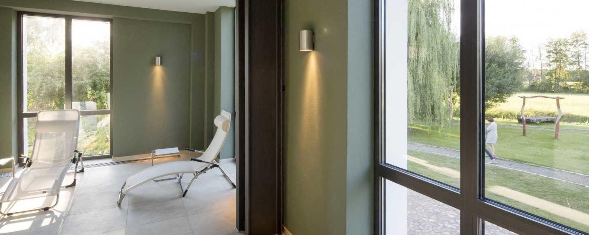 ホテル Paulinenhof Belzig エクステリア 写真